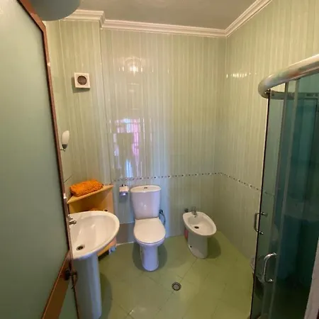 3 Near Center Apartment Tirana